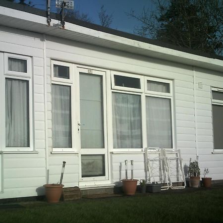 Adventure Cabin Dartmouth Exterior foto